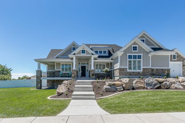 Cost of Front Step Repair in Niceville