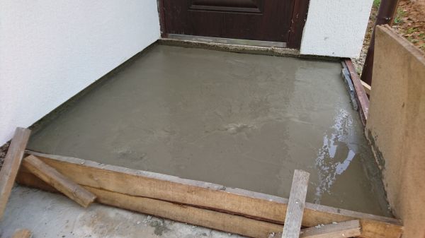Entryway Concrete Repair